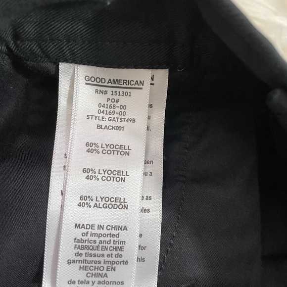 NWT Good American Summer Boss A Line High Rise Loose Shorts Size Small - Picture 3 of 6